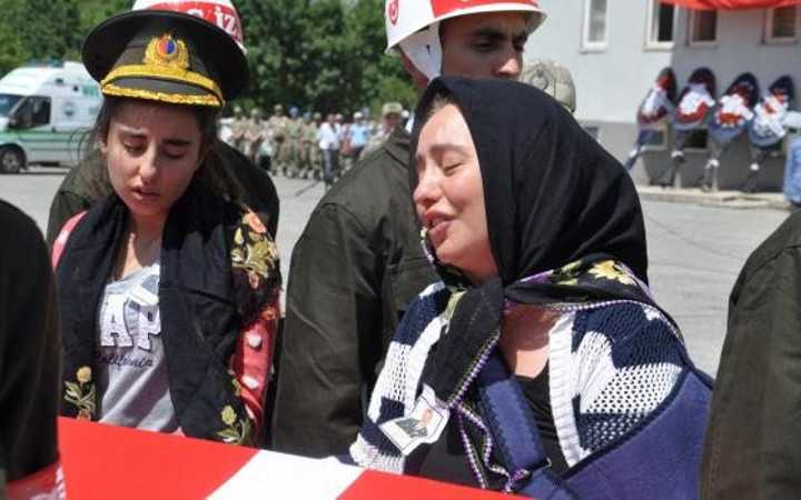 Şehit Binbaşı Arslan'a ağlatan selam