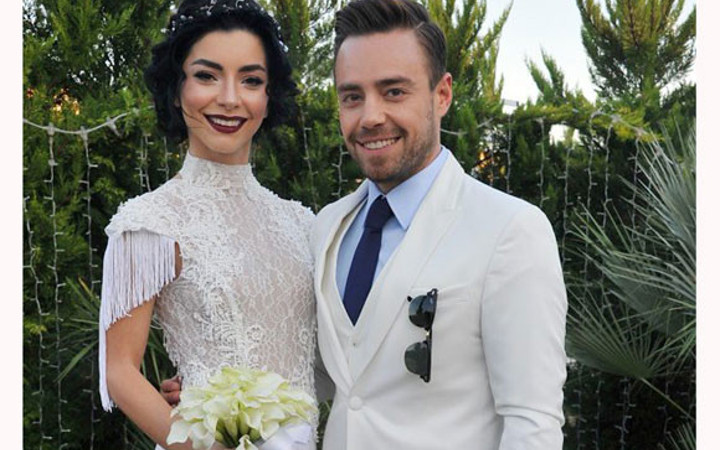 Merve Boluğur ve Murat Dalkılıç'tan çifte düğün
