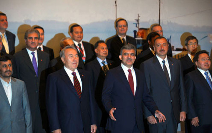 Asya liderler zirvesinden kareler