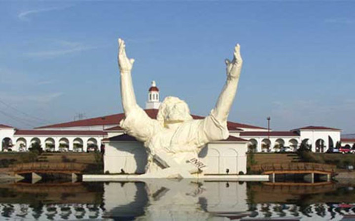 Hz. İsa heykeli yıldırımla yok oldu