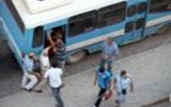 5 kişi sürücüyü önce dövdü sonra da.. 