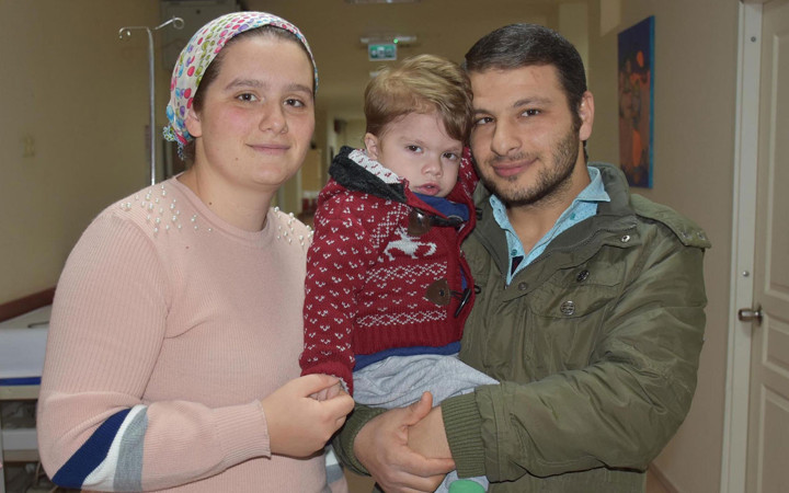 8 defa kalbi duran mucize çocuk hayata tutundu