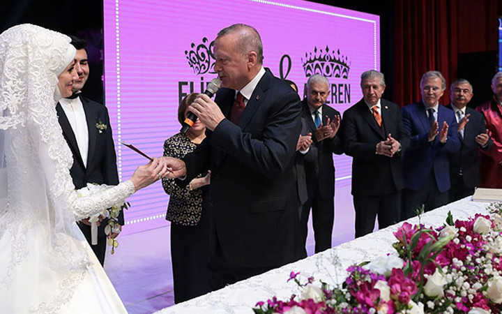 Cumhurbaşkanı Erdoğan nikah şahidi oldu