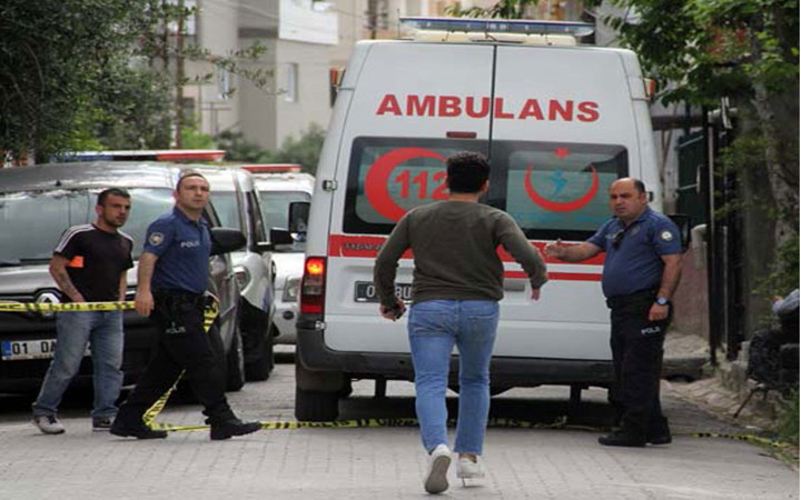 Babası annesini vurdu ambulansın peşinden ''anne'' diyerek koştu