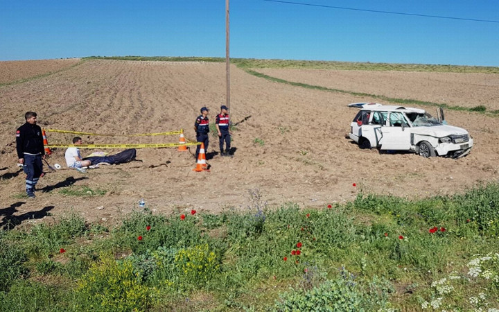 Kütahya'da baba kazada ölen kızının başında çaresizce bekledi
