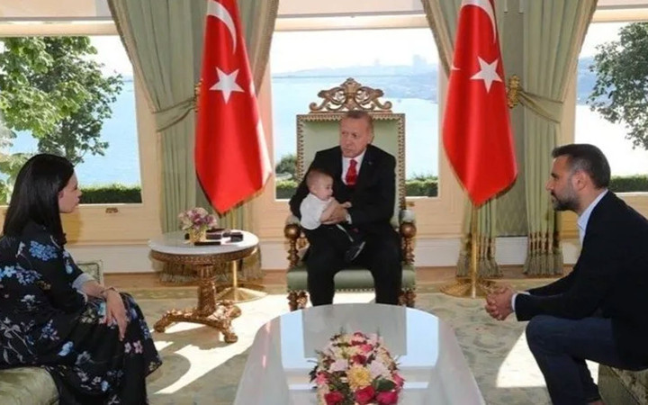Alişan ve Buse Varol Cumhurbaşkanı Erdoğan'a ziyarete gitti