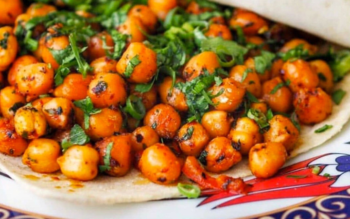 Gaziantep’in meşhur lezzetine yoğun talep! Turistler alıp ülkesine götürüyor