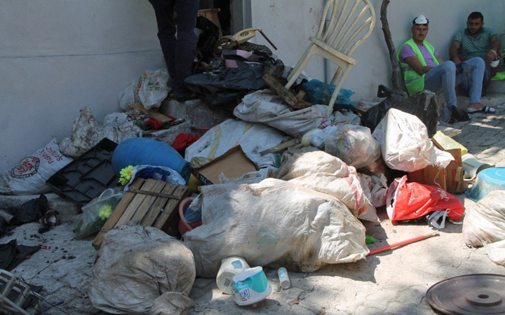 Mahalle sakinleri şikayet etti! Temizlik işleri ekipleri manzara karşısında hayrete düştü