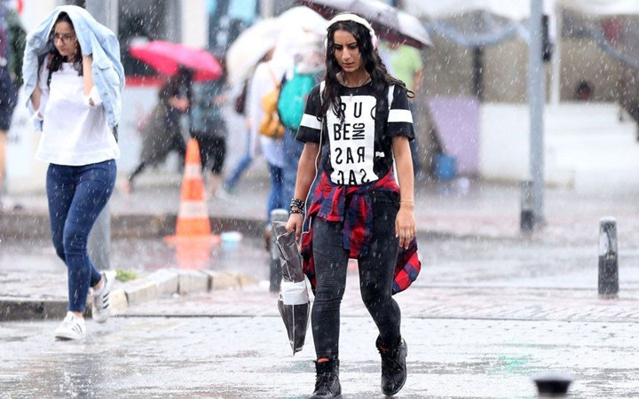 Meteoroloji'den 10 ile sağanak yağış uyarısı! İşte 5 günlük haritalı hava raporu