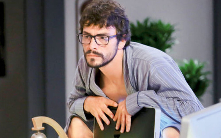 Ahmet Kural ile Çağla Gizem Şahin çifti bebek sahibi oldu