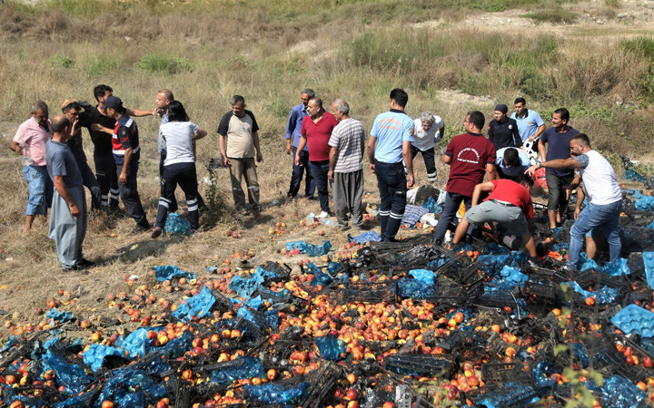Mersin'de korkunç kaza! Ölüler ve yaralılar var