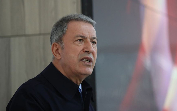 Hulusi Akar talimat verdi Bakanlığa bağlı fabrikalarda maske üretimi arttı