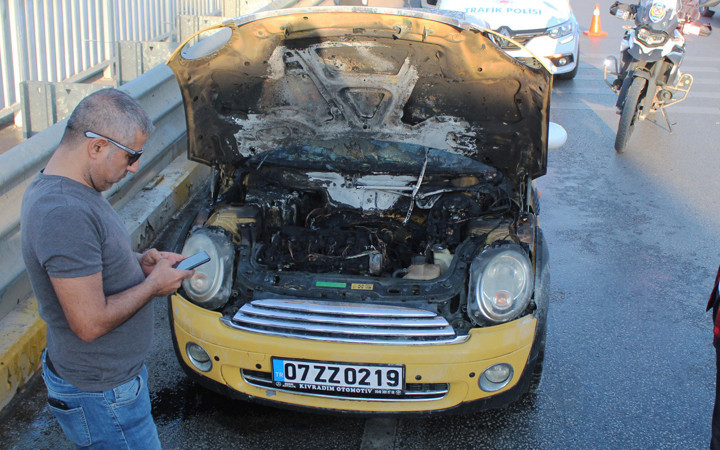 6 bin liraya yaptırılan otomobil 5'inci kilometrede yandı