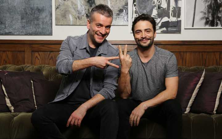 Ahmet Kural ve Murat Cemcir kar topu savaşında herkesi kahkahaya boğdular!