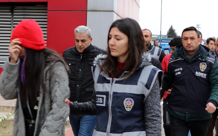 Sosyal medya üzerinden kendini kadın olarak tanıtıp parka çağırdığı genci öldürdü