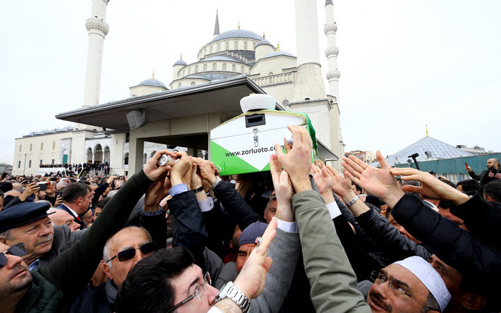 Hafız ve mevlithan İsmail Coşar'ın cenazesi son yolculuğuna uğurlandı