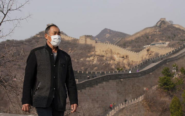 Korona virüs salgını etkisini azaltmaya başladı! Çin Seddi yeniden ziyarete açıldı