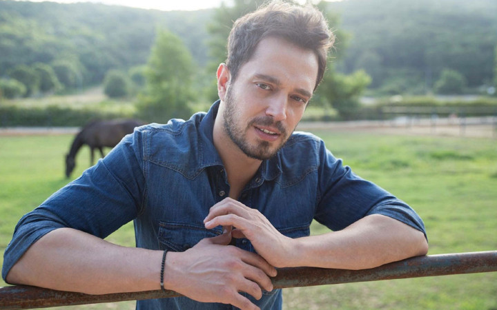 Murat Boz'dan yeni sevgili açıklaması Aslı Enver'le ayrılıkları olay olmuştu