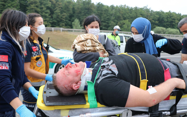 TEM Otoyolu'nda zincirleme kaza meydana geldi