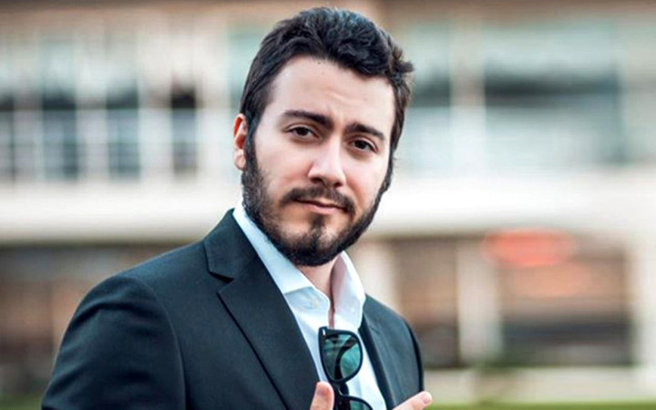 YouTuber Enes Batur koronavirüse yakalanıp evden kaçtı! Bakın ne açıklama yaptı