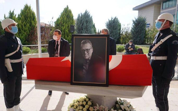 Mesut Yılmaz son yolculuğuna uğurlandı! Mesut Yılmaz nereli eşi ve çocukları