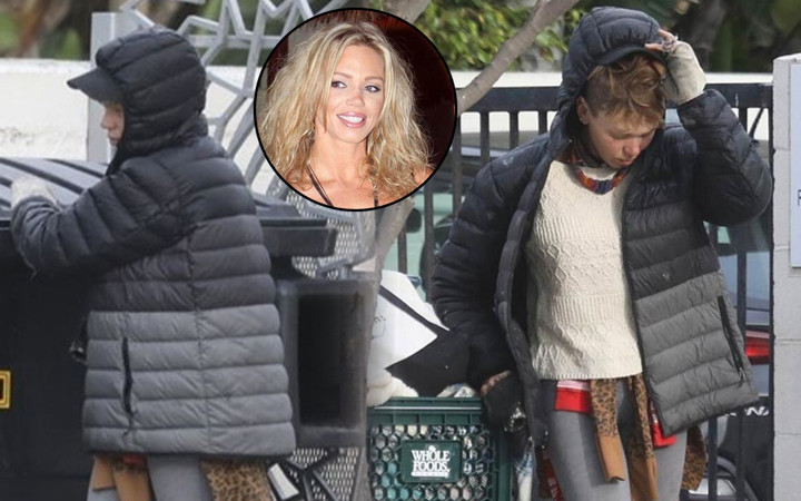 Çöp karıştırırken görüntülendi! Eski modeli gören tanıyamadı