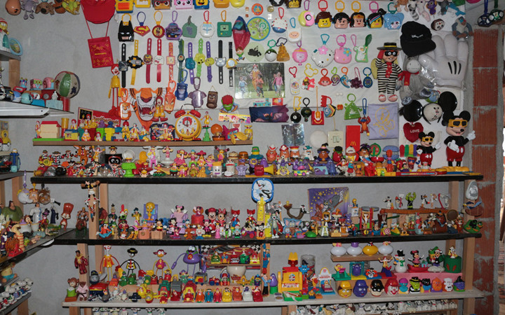 Bir servet harcadı! İki senede 3 bin 500’ün üzerinde oyuncak topladı