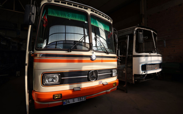 Türkiye'de bir ilk! 60-70 yaşındaki "emekliye ayrılmış" otobüsler ilk günkü haline geliyor