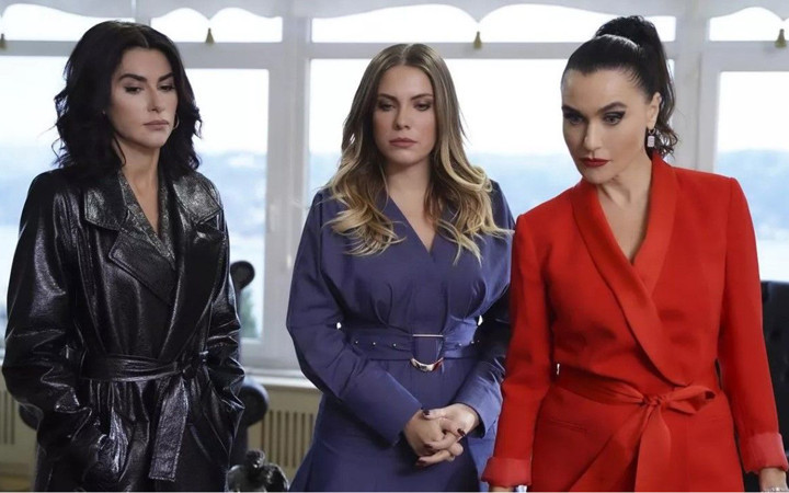 Yasak Elma'nın eski oyuncusu gözaltına alındı! Ayşegül Çınar dönüşte yakalandı