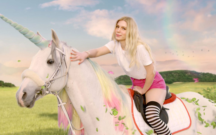 İşsiz kalan müzisyenler için Aleyna Tilki harekete geçti herkesin takdirini kazandı