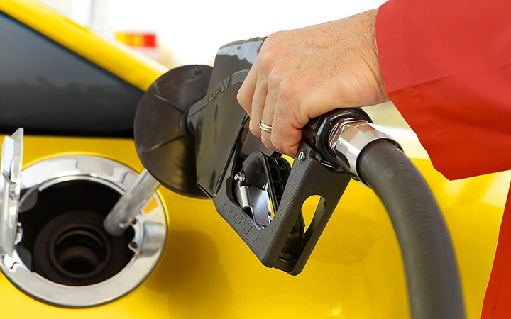 Cumartesi günü tabelaya yansıyacak! Akaryakıtta büyük indirim