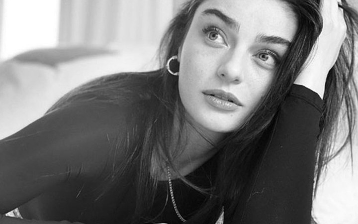 Ekin Koç ve Ayça Ayşin Turan'dan çok konuşulacak yeni proje!