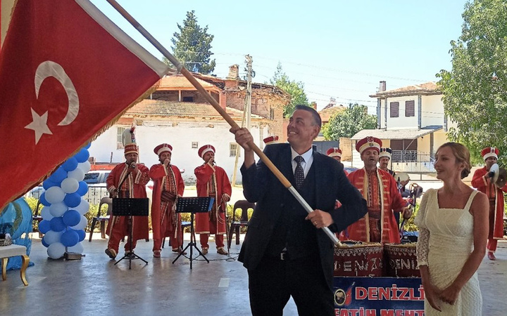 İsviçreli Mikail Denizli'de mehterli sünnet düğünü yaptı Türk hayranlığı dikkat çekti