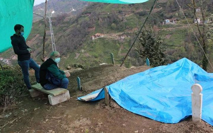 Sağlık Bakanlığı'na çağrı yapmışlardı! Kovid-19 nedeniyle 9 ferdini kaybeden ailenin genetik sonuçları çıktı - Resim: 1