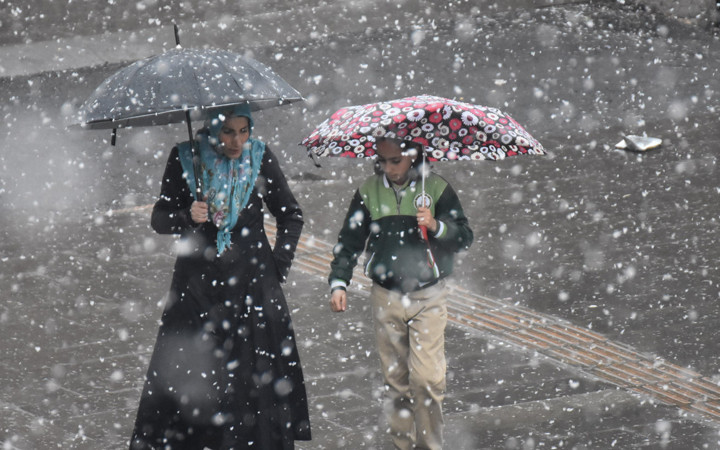 Kar geliyor hafta sonu plan yapmayın! Meteoroloji il il uyardı İstanbul da listede