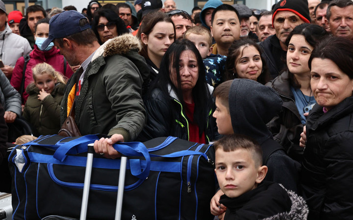 Ege'deki sismik hareketlilik! 9 bin kişi Santorini Adası'nı terk etti