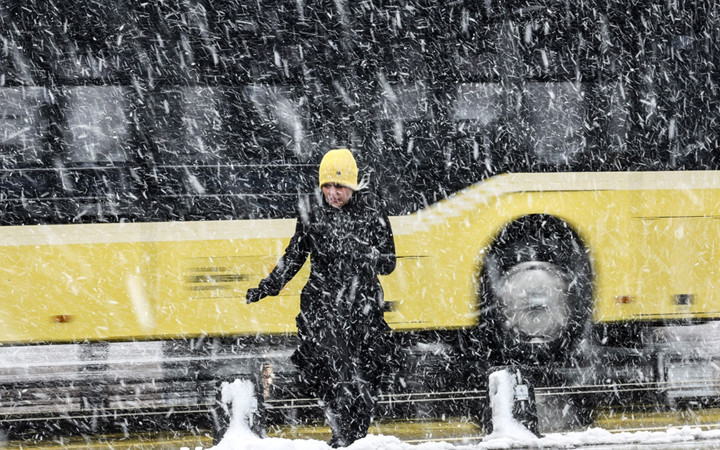 Kar fırtınası geliyor! Sıcaklık 12 derece birden düşecek, peş peşe uyarılar o günlere aman dikkat