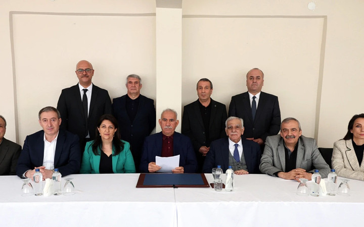 PKK'nın ateşkes ilanı dünya manşetlerinde: "40 yılın ardından kan dökülmeyecek"