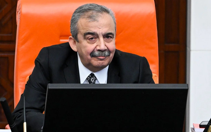 Siyasilerden Sırrı Süreyya Önder için başsağlığı mesajları