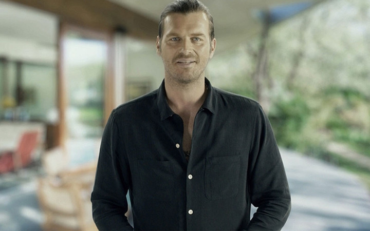 Kıvanç Tatlıtuğ'un oğlu Kurt Efe'ye bakın! Babasının fotokopisi gibi böyle benzerlik yok!