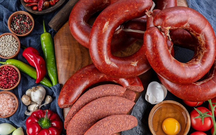 İçine neler katmışlar neler bilinen bal markası ve sucuk da var listeye bakın