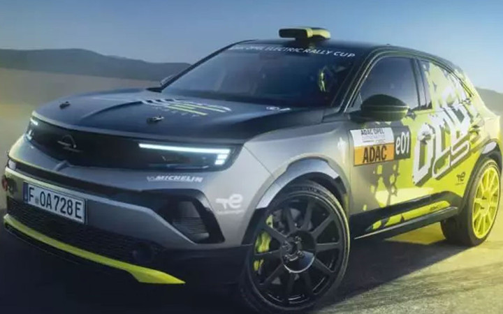 Opel'in Yeni Mokka GSE Rally'si tanıtıldı