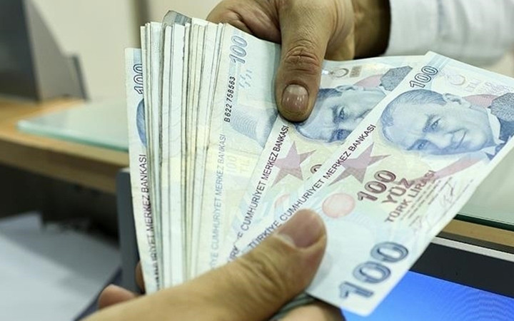 Emekli maaşı ödemesi tarihi değişti! SGK duyurdu