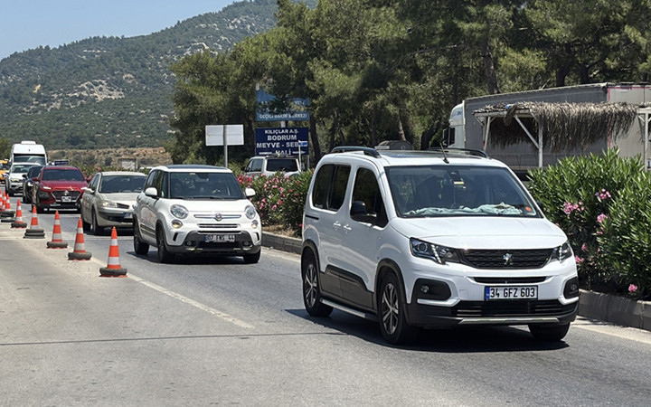 Herkes akın akın oraya gidiyor! Son 24 saatte 50 bine yakın aracın giriş yaptı