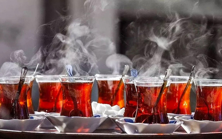 Zincir marketlerde satılan ünlü bir marka var! Sahte ürün listesindeki 3 çay markası