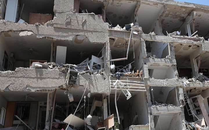 İran'dan İsrail'e ikinci dalga füze saldırısı! Sirenler çalıyor