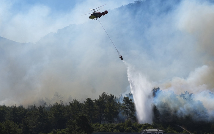 İzmir, Manisa, Antalya yanıyor! En kötüsü Seferihisar ve Menderes'de...