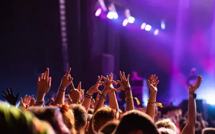 2024'te en çok kazanan hangisi? Şarkıcıların konser kazançları ortaya çıktı!