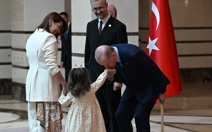 Beştepe'de dikkat çeken görüntüler! Cumhurbaşkanı Erdoğan, büyükelçileri kabul etti