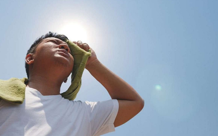 Sıcak havaya dikkat! "Sıcak çarpması" vakalarında yoğun artış yaşanıyor